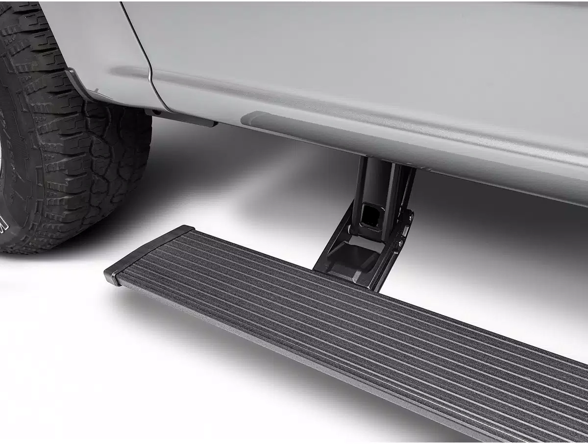 Estribos eléctricos AMP Research para Toyota Hilux 2015-2018 - Image 5